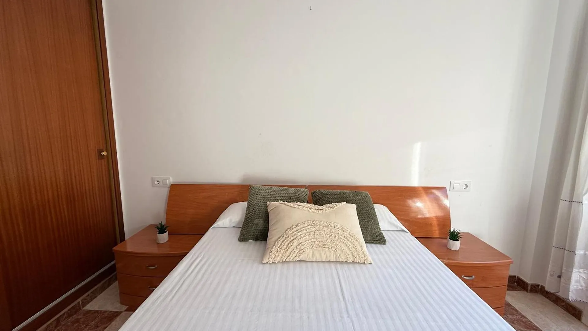 Apartment Ferienwohnung Agi Vinya Gran Roses Spanien