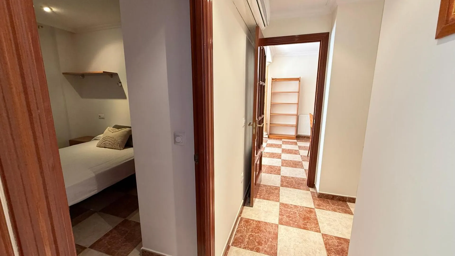 Ferienwohnung Agi Vinya Gran Roses 0*,