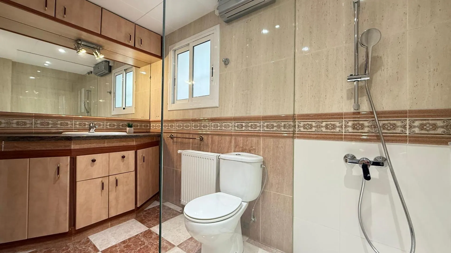 Ferienwohnung Agi Vinya Gran Roses Apartment